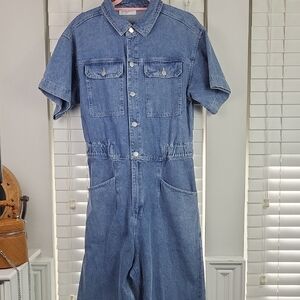 Carly Jean Denim Short Sleeve Jumpsuit. Size L